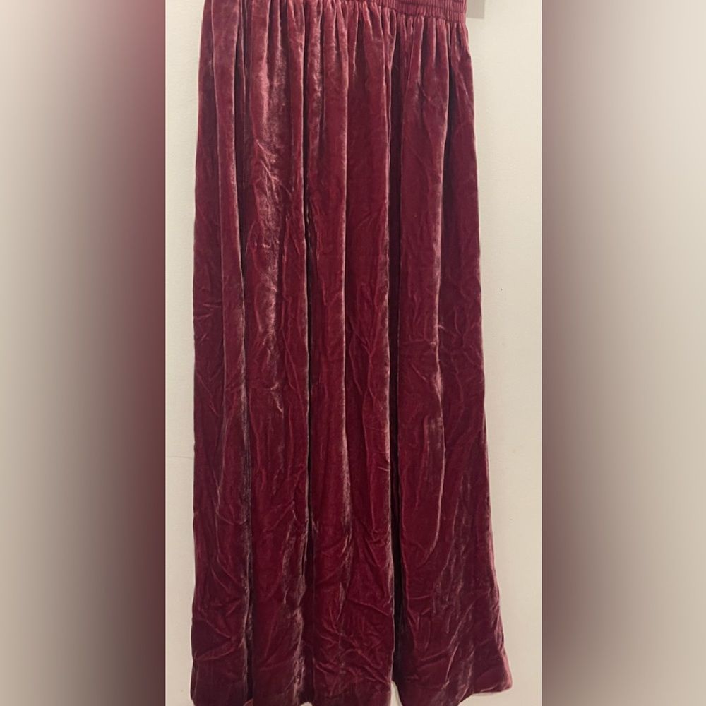 NWT Hill House Women's The Akilah Nap Midi Ruffle Dress Burgundy Velvet - Picture 7 of 14